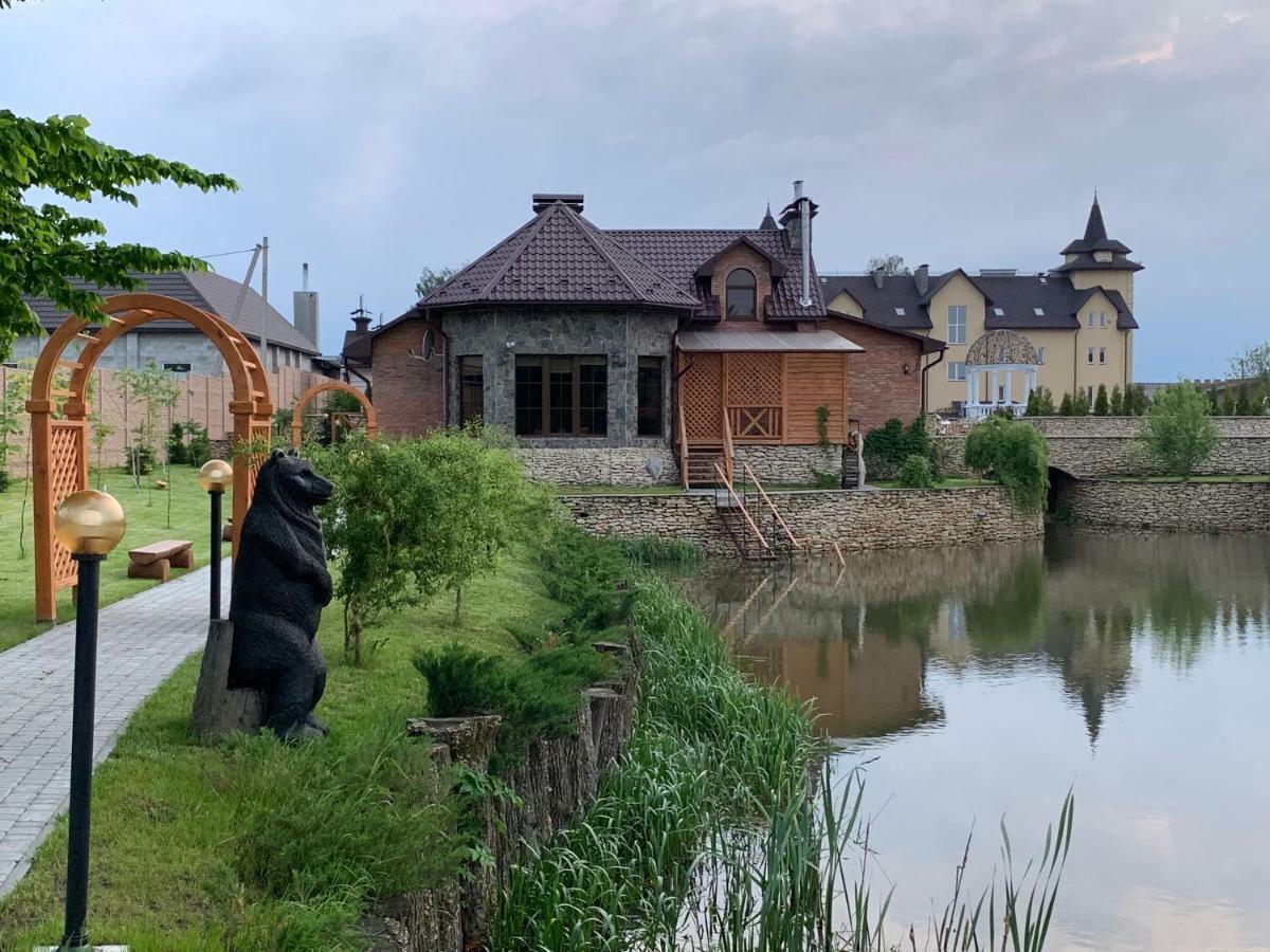 Готельно-Ресторанний Комплекс Прованс Парк Почаив Екстериор снимка